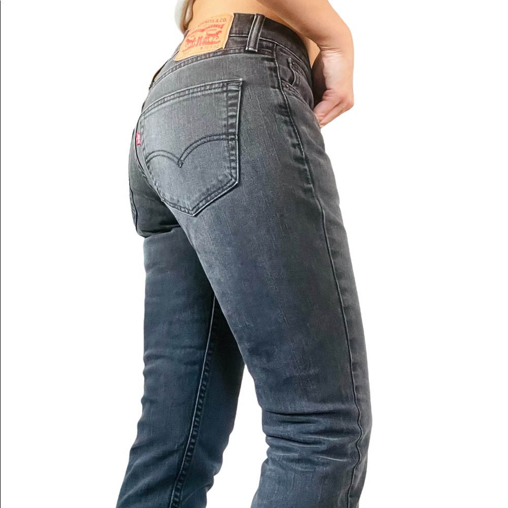 Women’s Levi’s 511 jeans in Washed black. Size W31 L32